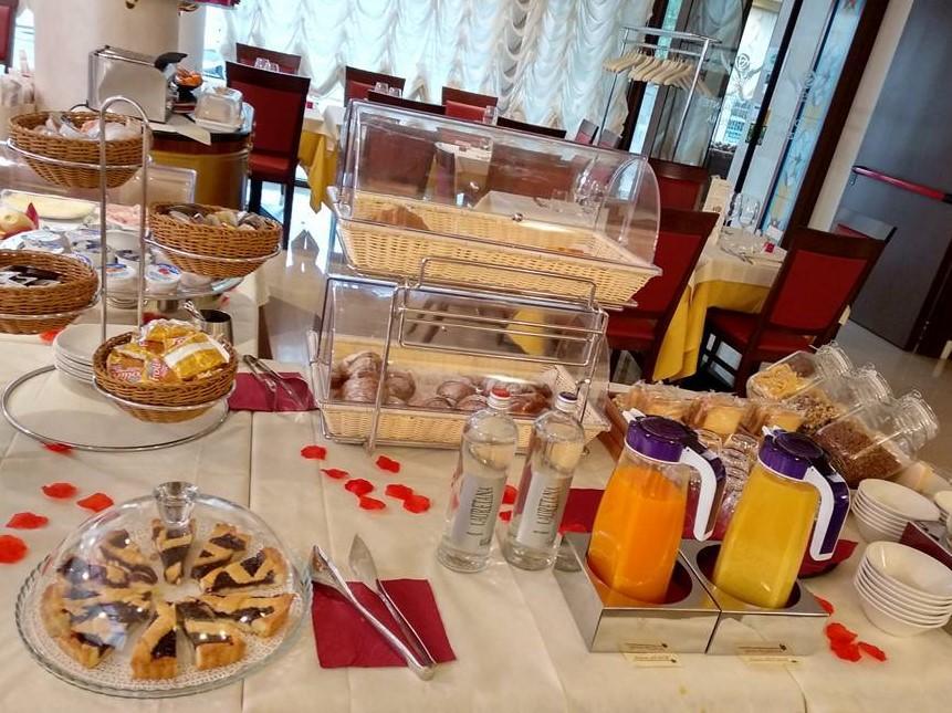Hotel Rosa Purpurea Valdagno Ngoại thất bức ảnh